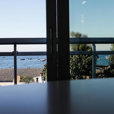 Vista Eolie Apartment ปัตตี ภายนอก รูปภาพ